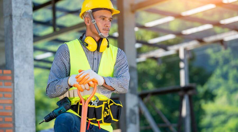 Professional gutter cleaning in Camden, IL
